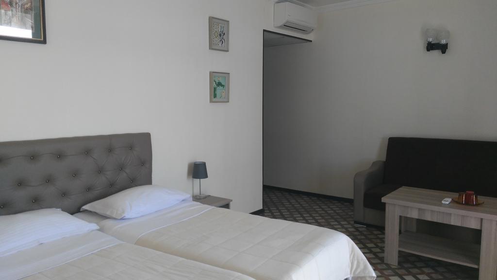 National Hotel Kobuleti Bagian luar foto