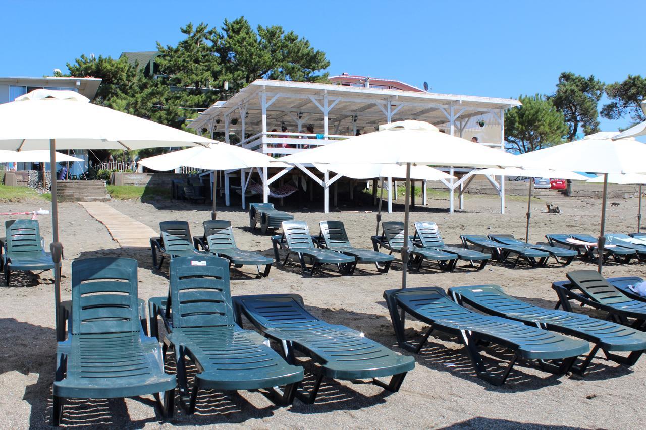 National Hotel Kobuleti Bagian luar foto